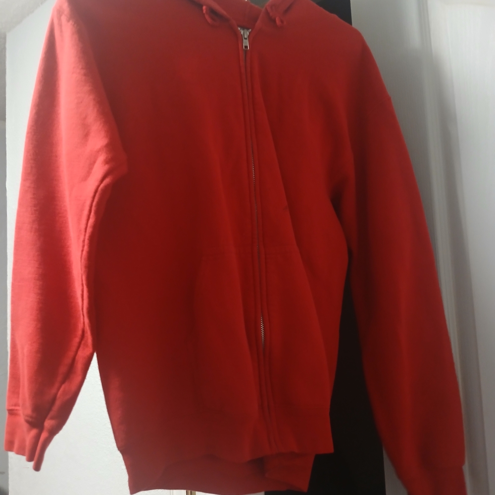 Gildan Men's Zip Up Red Sweater